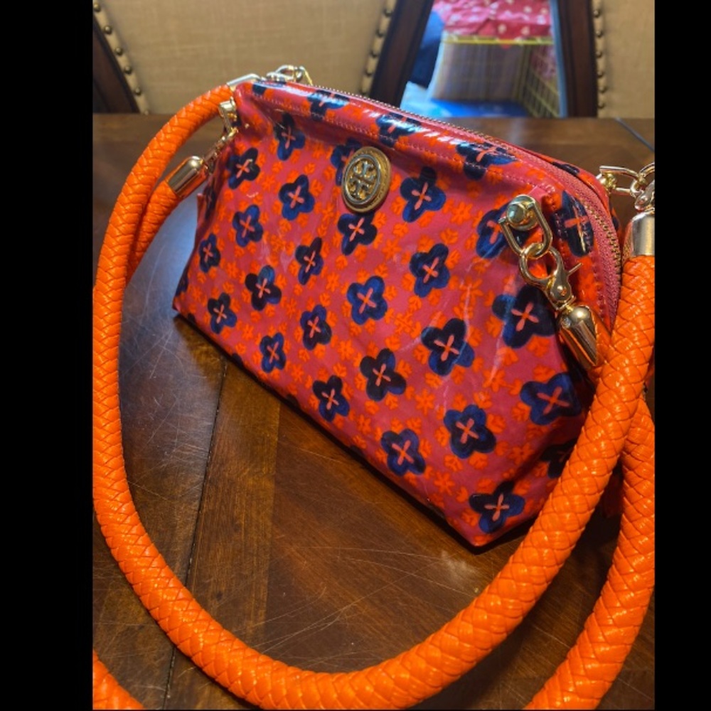 Tory Burch Red-Orange Floral Crossbody Wristlet with Navy Accents - Picture 3 of 16